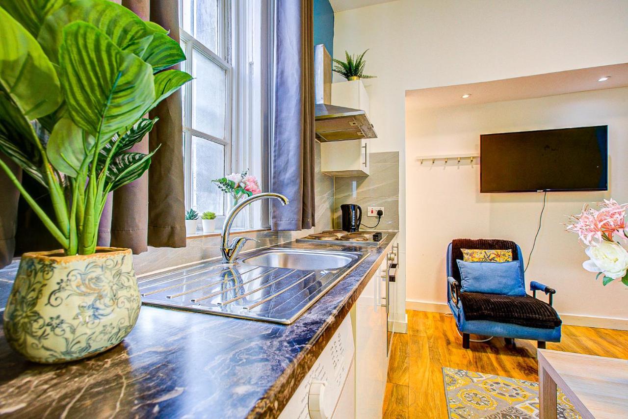 Studio With A Large Toilet And A Separate Room Budget Price Central לונדון מראה חיצוני תמונה